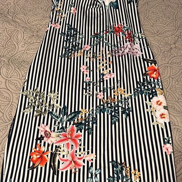 Nina M Pattern Dress (with padding) - Picture 4 of 6